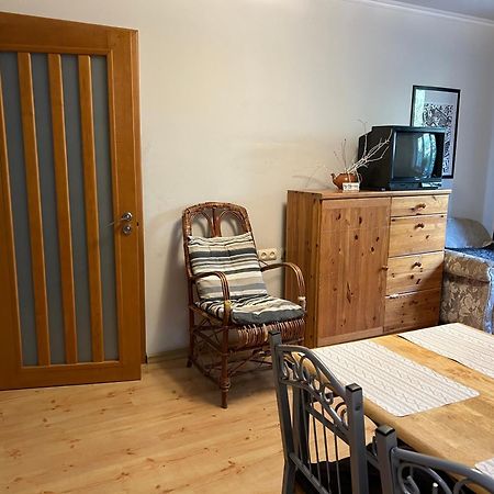 Three Bedroom Stepana Bandery Street Ровно Экстерьер фото