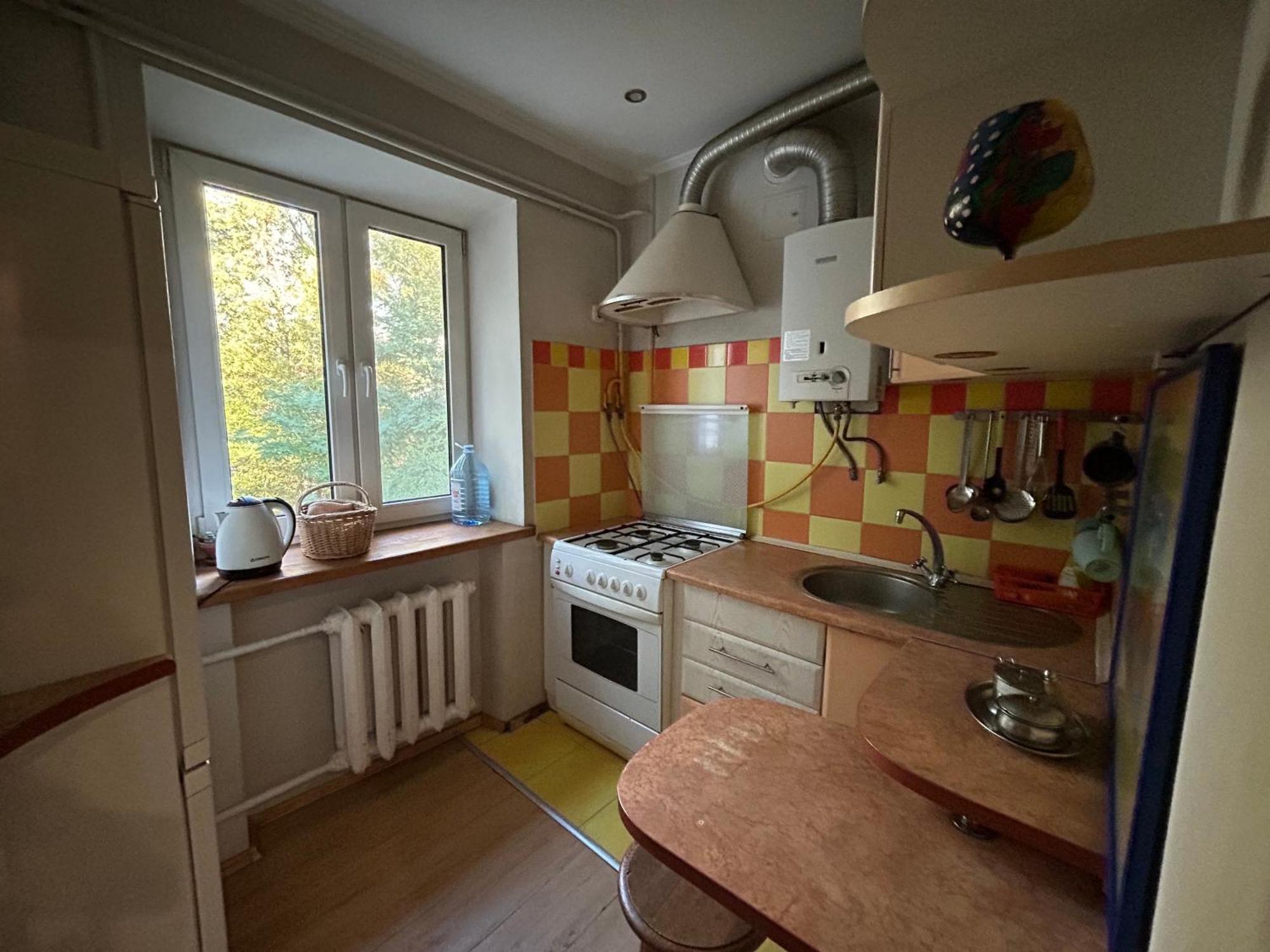 Three Bedroom Stepana Bandery Street Ровно Экстерьер фото