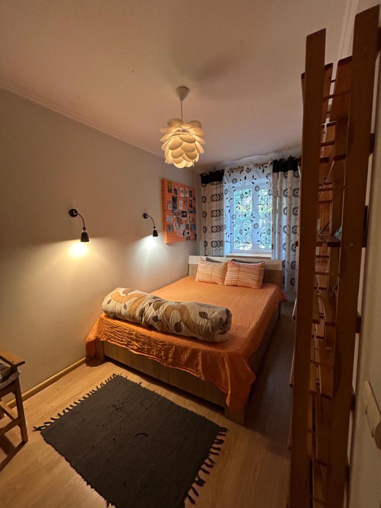 Three Bedroom Stepana Bandery Street Ровно Экстерьер фото
